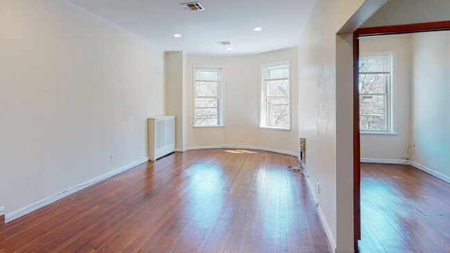 Building Photo - 277 Palisade Ave