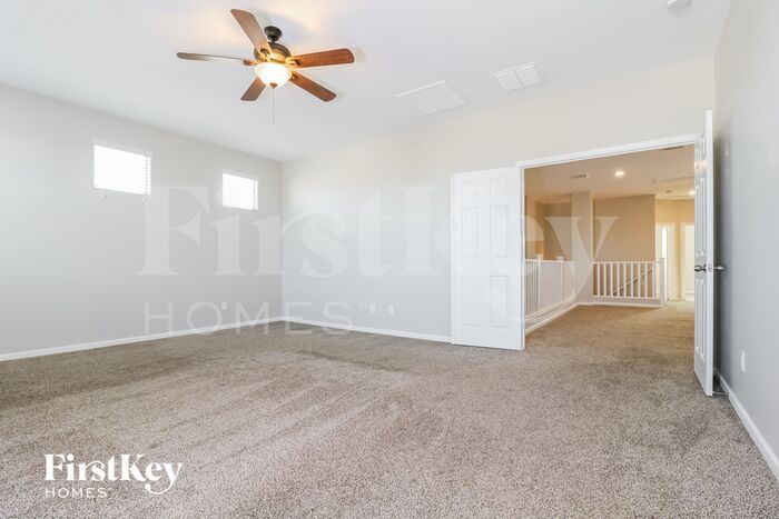 Building Photo - 250 N 199th Dr