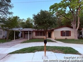 Building Photo - 223 Middlebury Dr