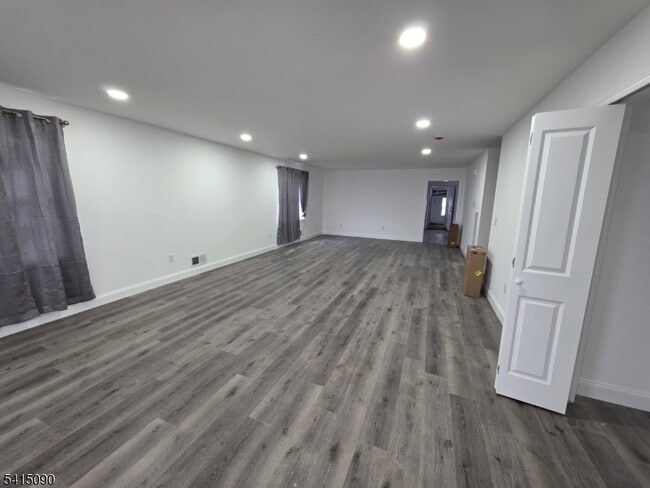 Building Photo - 260 Trenton Ave