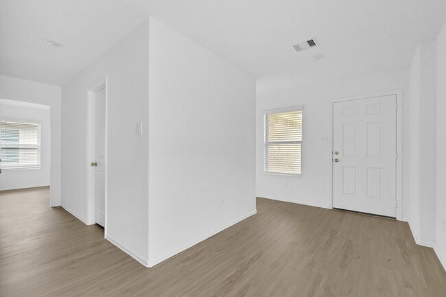Building Photo - 24126 Maple Turn Ln