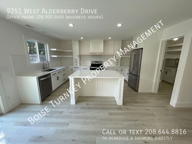 Building Photo - 9251 W Alderberry Dr