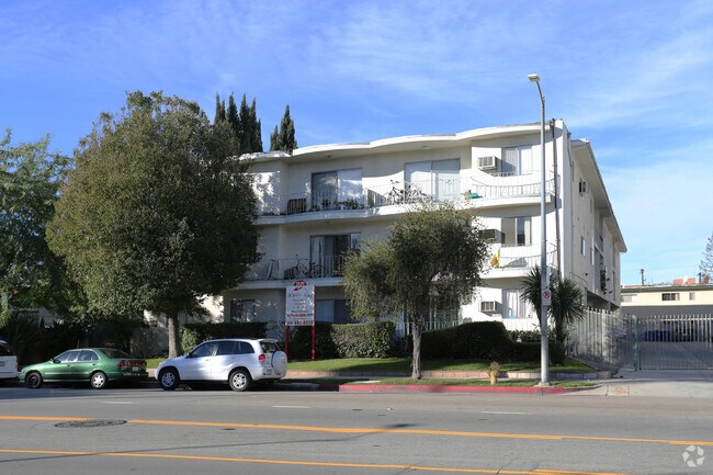 Primary Photo - White Oak Apartments
