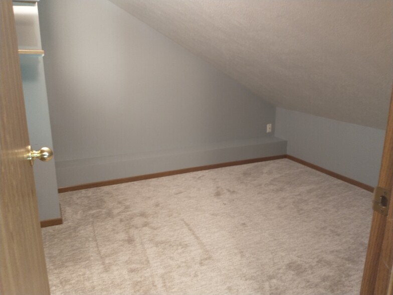 Room for Storage or ??? - 2713 Adams Ave