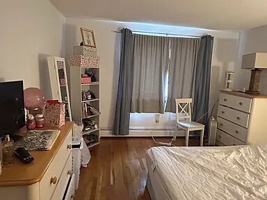 Building Photo - 11 Hallmark Gdns