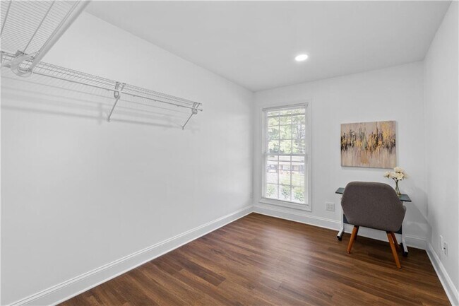 Building Photo - 3144 Flamingo Dr