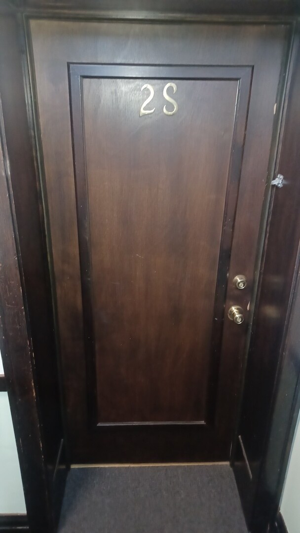 Building Photo - 5132 W 21st St