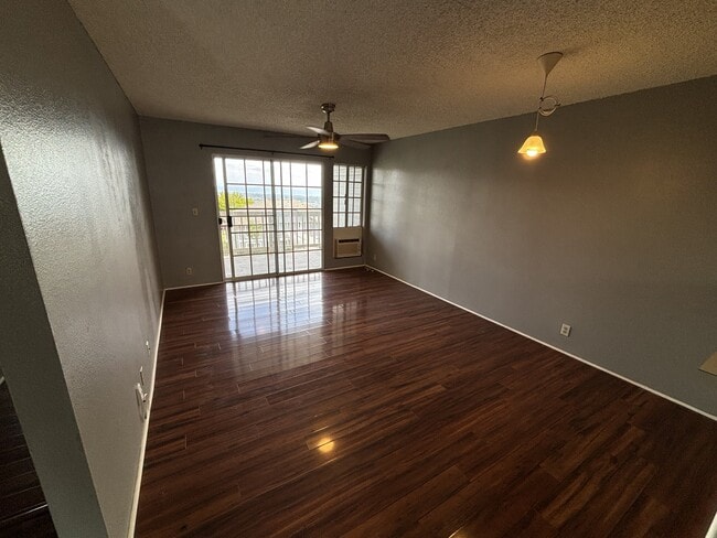 Building Photo - 92-1045-1045 Lalahi St