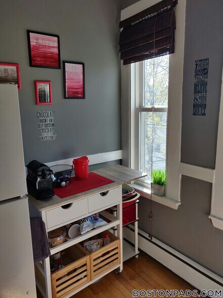 Building Photo - 150 Fifth St.