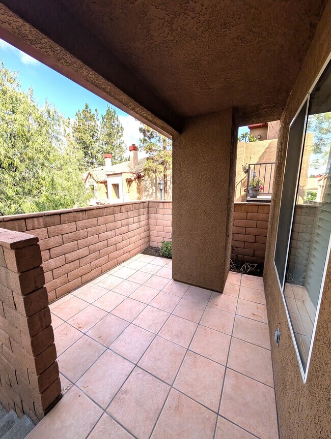 Building Photo - 22649 Copper Hill Dr
