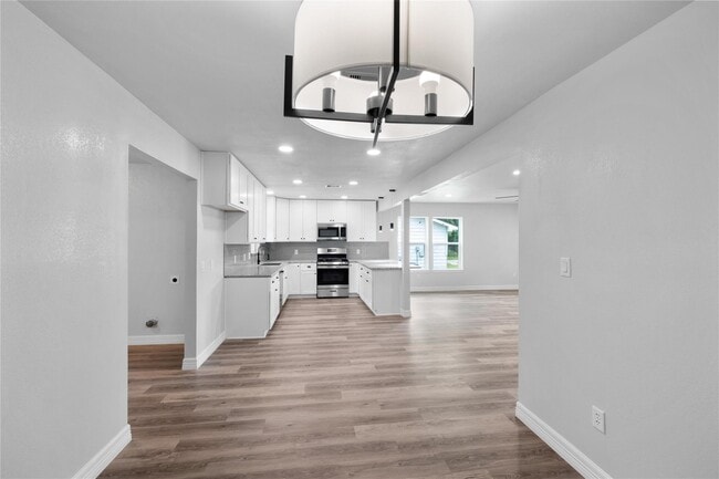 Building Photo - 524 Dunnam Ave