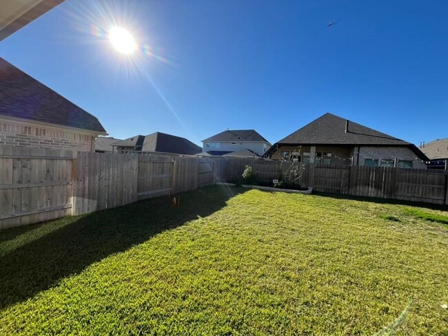 Building Photo - 20423 Yearling Pasture Ln