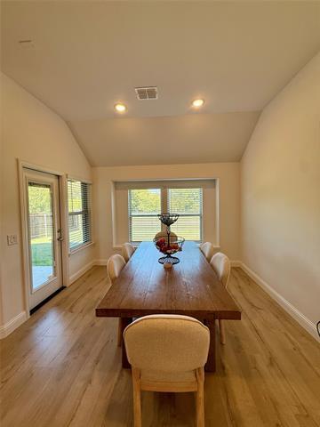 Building Photo - 218 Oakcrest Dr