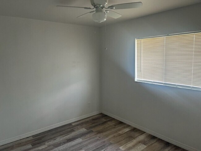 Building Photo - 1037 Apollo Beach Blvd