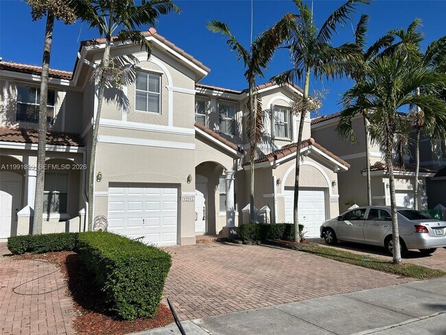 Building Photo - 12515 SW 124th Path