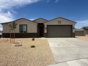 Building Photo - New Build 3 Bedroom 2 Bathroom