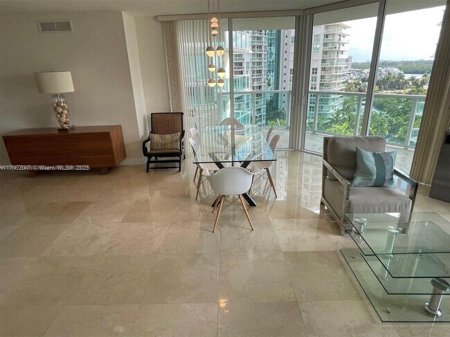Building Photo - 250 Sunny Isles Blvd