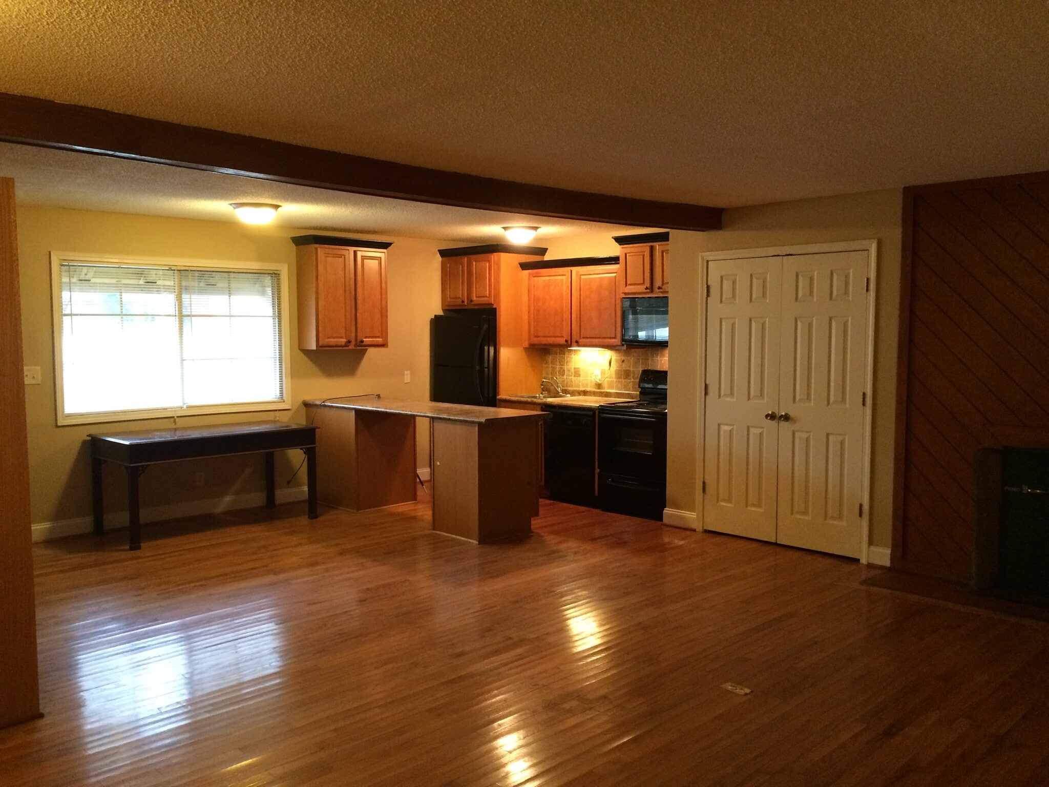 Building Photo - 1443 Fernwood Glendale Rd