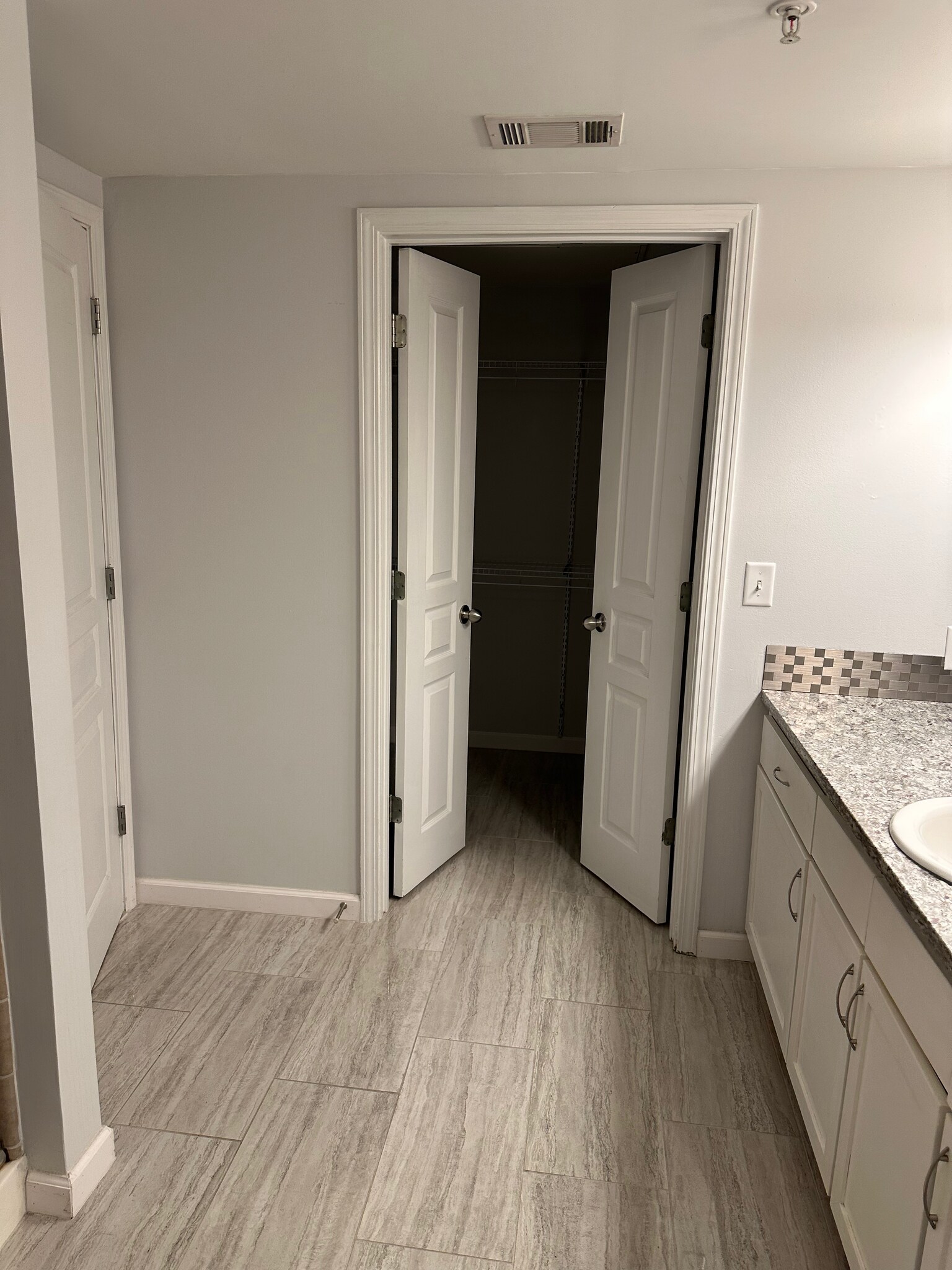 Building Photo - 2020 5th Ave S