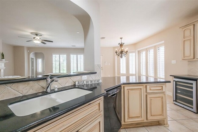 Building Photo - 12411 Santiago Cove Ln
