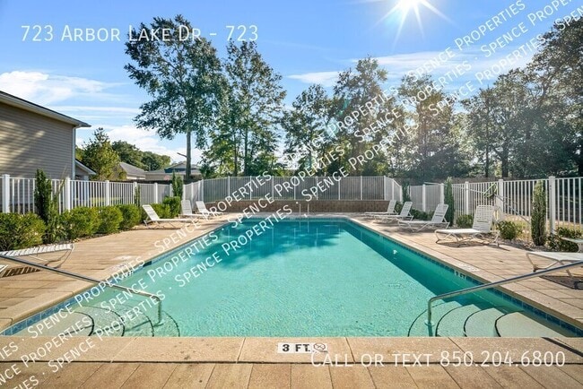 Building Photo - 723 Arbor Lake Dr