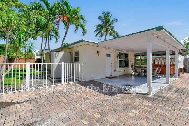 Building Photo - 244 Greymon Dr