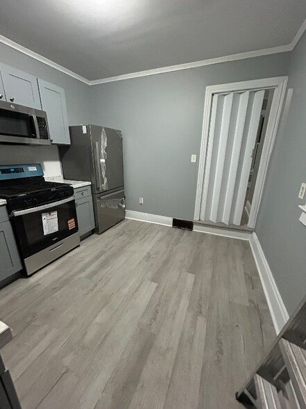 Building Photo - 1146 Franklin St