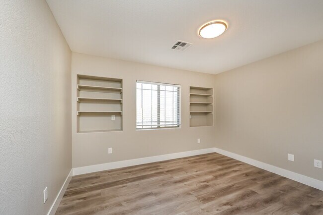 Building Photo - 7682 Gentle Grazer St