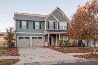 Building Photo - Spacious 4 Bedroom, 3.5 Bath Home for Rent...