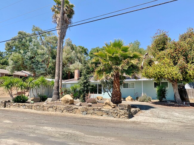 Building Photo - Single Story Country Home in Tres Pinos, Ca