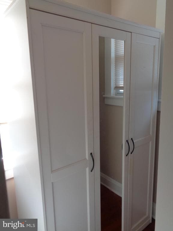 Building Photo - 2800 Linwood Ave