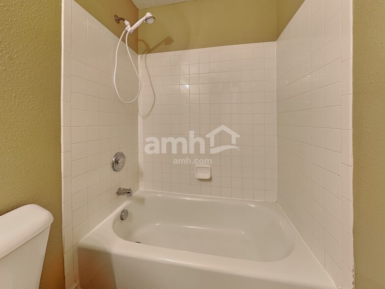 Building Photo - 13467 Allegiance Dr