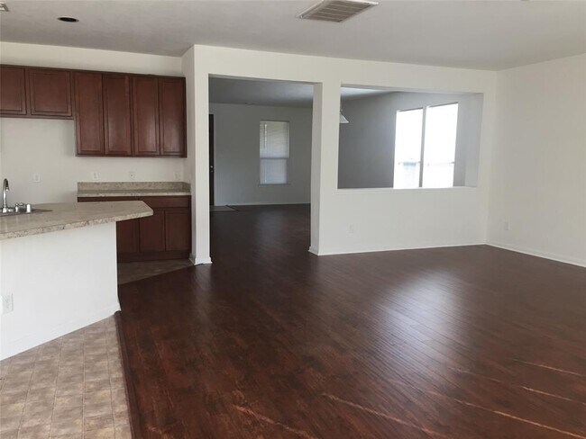 Building Photo - 4322 Foster Gardens Ln