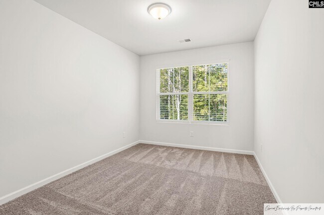 Building Photo - 441 Pepperbush Ln