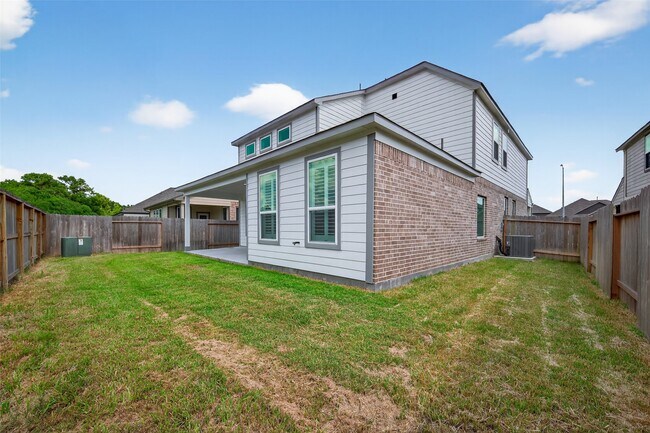 Building Photo - 910 Cold Snow Dr