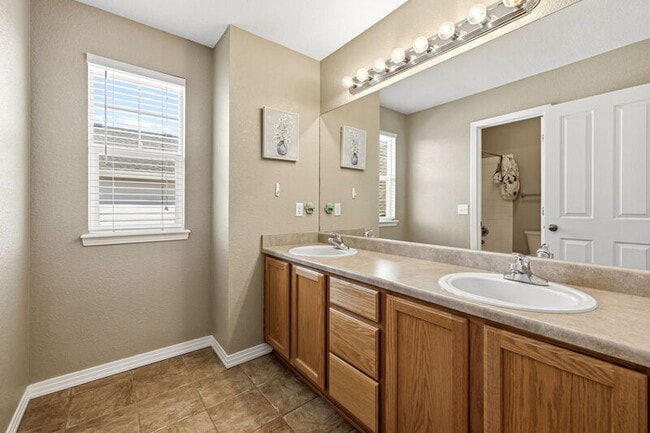 Building Photo - 14141 Fairwind Ln