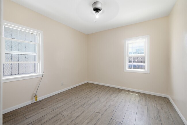 Building Photo - 612 E 87th St