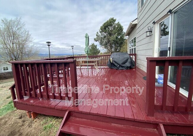 Building Photo - 7045 Sproul Ln