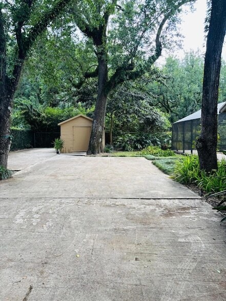Building Photo - 10890 SW 83rd Ave
