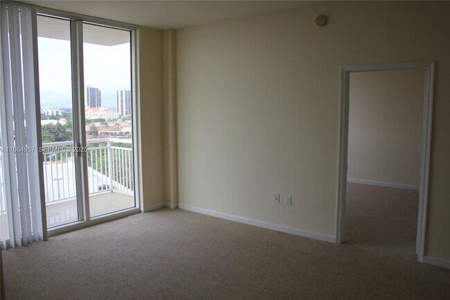 Building Photo - 19501 W Country Club Dr