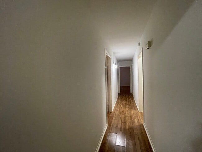 Building Photo - 7219 Tanager St