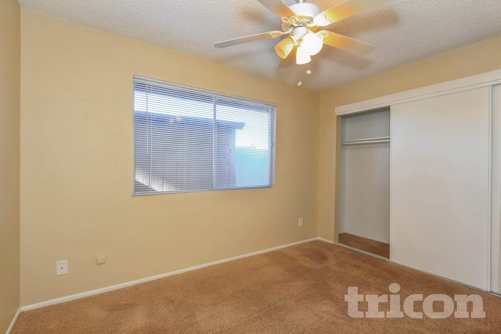 Building Photo - 5526 W Angela Dr