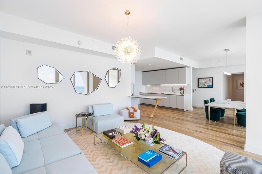 Building Photo - 16901 Collins Ave