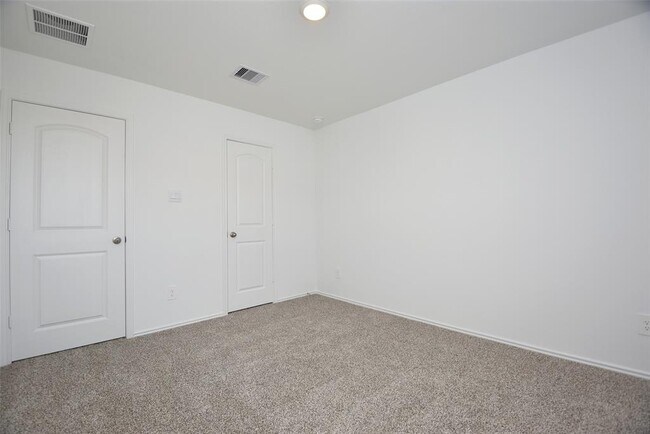 Building Photo - 24311 Saddlestone Green Dr