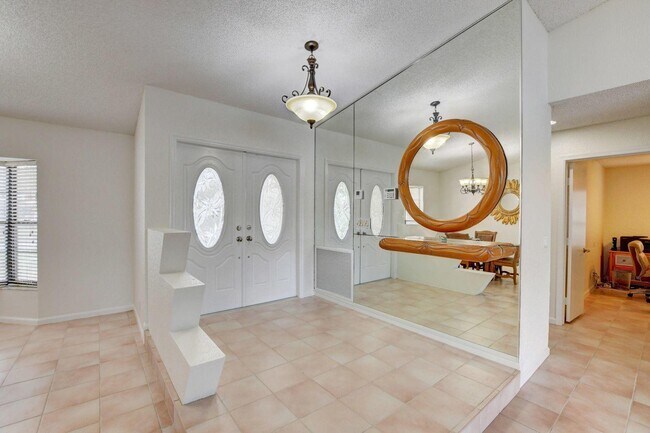 Building Photo - 11511 Island Lakes Ln