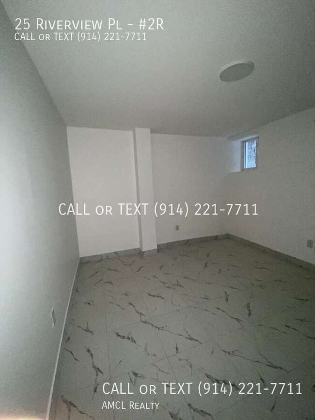 Building Photo - 25 Riverview Pl