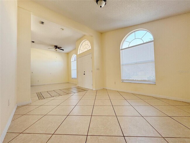 Building Photo - 2436 Deermeadow Dr