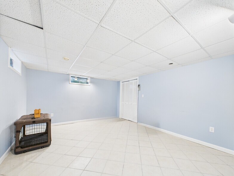 Building Photo - 124 Edgeworth Ave