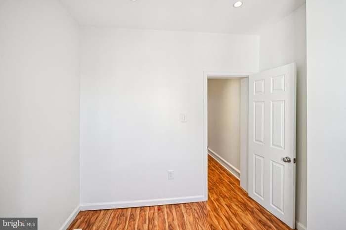 Building Photo - 2324 S Mildred St