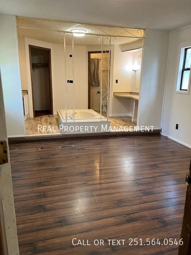 Building Photo - 1701 Bear Fork Rd
